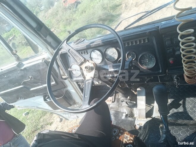 KamAz 55111 1988, 300,000 km - 11.0 l - Masallı