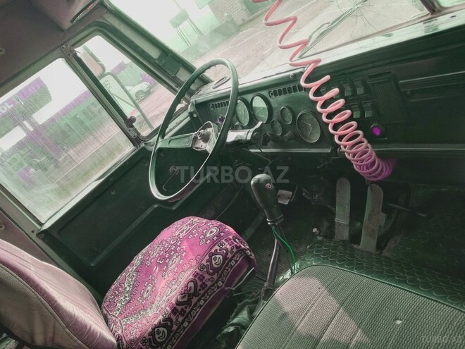 KamAz 55111 1988, 300,000 km - 11.0 l - Masallı