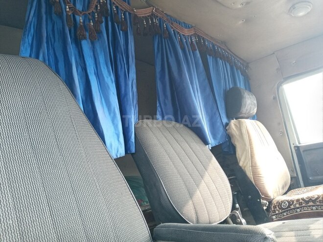 KamAz 55111 1988, 300,000 km - 11.0 l - Masallı