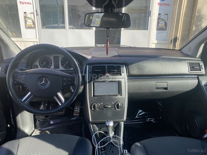 Mercedes B 180 2010, 47,700 km - 1.7 л - Bakı