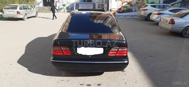 Mercedes E 320 2000, 250,000 km - 3.2 л - Xırdalan