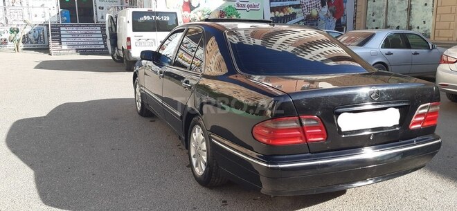 Mercedes E 320 2000, 250,000 km - 3.2 л - Xırdalan