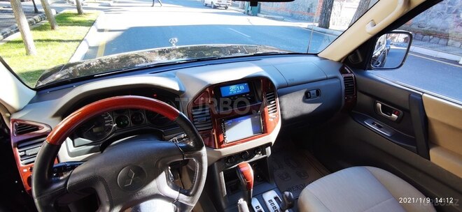 Mitsubishi Pajero 2005, 104,000 km - 3.0 л - Qax