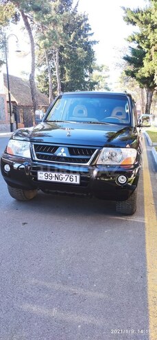 Mitsubishi Pajero 2005, 104,000 km - 3.0 л - Qax