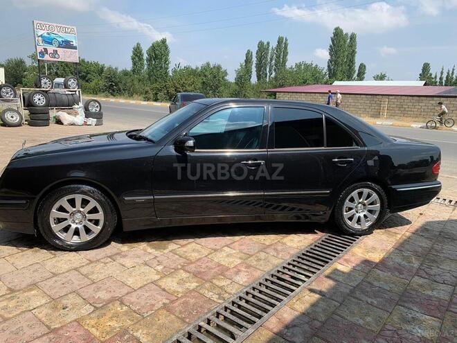 Mercedes E 240 2001, 309,724 km - 2.6 l - Şəmkir