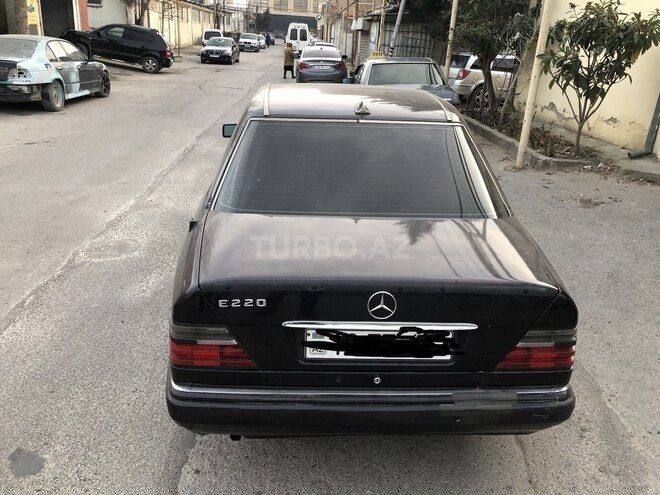 Mercedes E 220 1995, 430,000 km - 2.2 l - Bakı