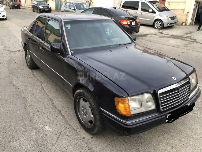 Mercedes E 220 1995, 430,000 km - 2.2 l - Bakı