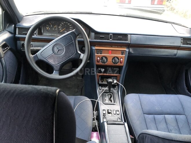 Mercedes E 220 1995, 430,000 km - 2.2 l - Bakı