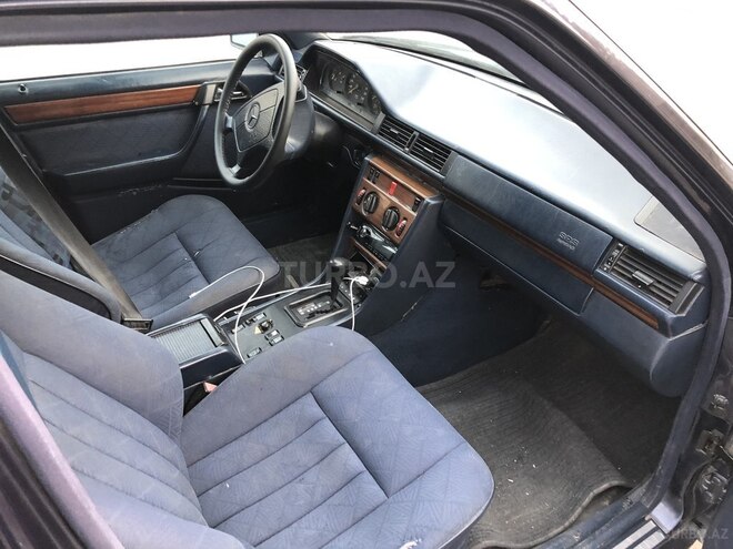 Mercedes E 220 1995, 430,000 km - 2.2 l - Bakı