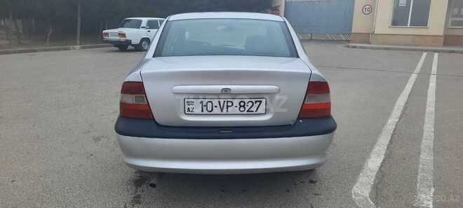 Opel Vectra 1997, 156,000 km - 1.6 l - Sumqayıt