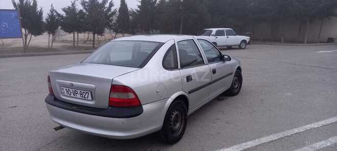 Opel Vectra 1997, 156,000 km - 1.6 l - Sumqayıt