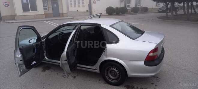 Opel Vectra 1997, 156,000 km - 1.6 l - Sumqayıt