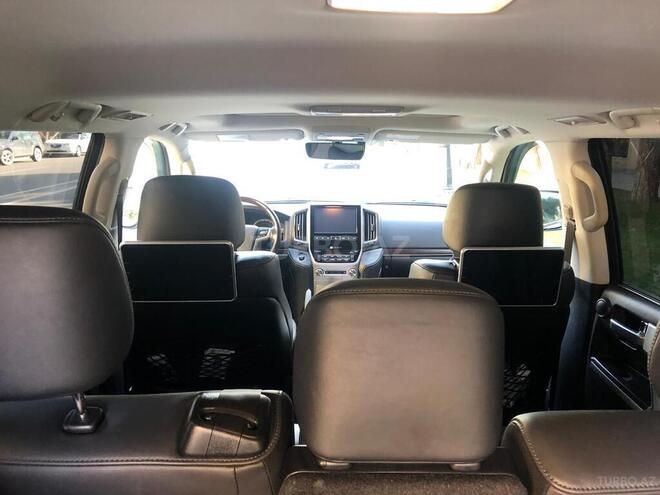 Toyota Land Cruiser 2018, 66,000 km - 4.6 l - Bakı