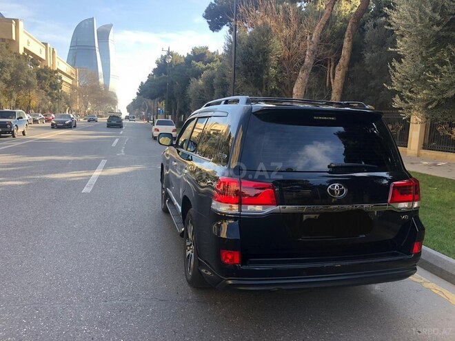 Toyota Land Cruiser 2018, 66,000 km - 4.6 l - Bakı