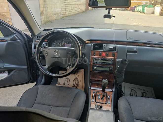 Mercedes E 240 1999, 228,000 km - 2.4 l - Bakı