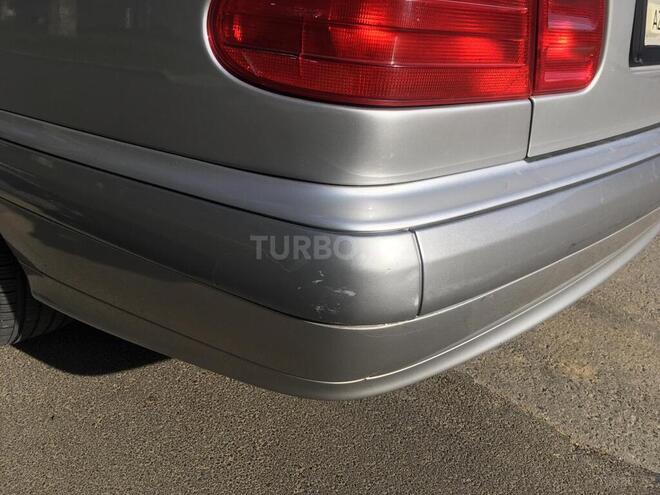 Mercedes E 220 2000, 345,269 km - 2.2 l - Bakı