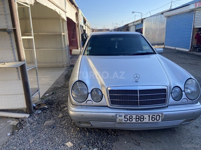 Mercedes E 240 1997, 258,521 km - 2.4 l - Bərdə