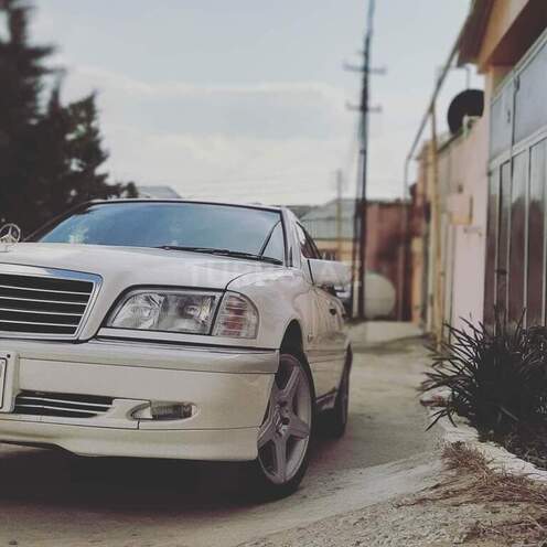 Mercedes C 240 2000, 199,853 km - 2.4 l - Bakı