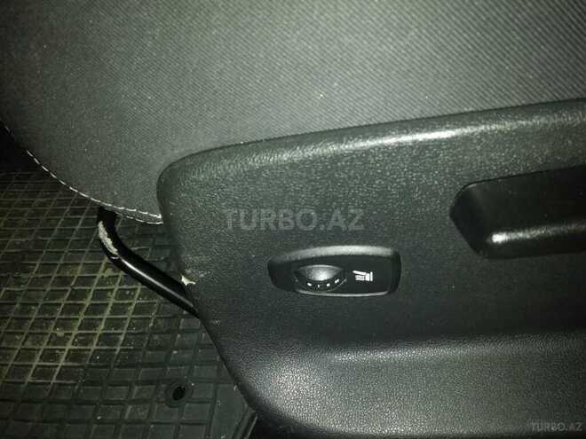 Renault Megane 2010, 240,000 km - 1.5 l - Bakı