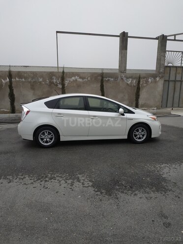 Toyota Prius 2015, 133,000 km - 1.8 l - Bakı