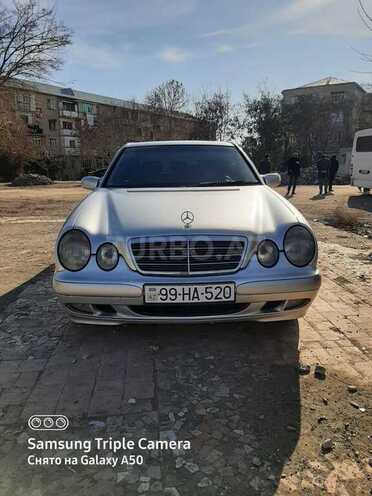 Mercedes E 200 1999, 402,175 km - 2.0 l - Gəncə