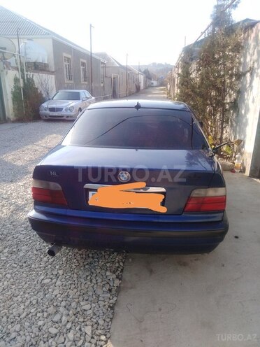 BMW 318 1991, 245,000 km - 1.8 l - Bakı