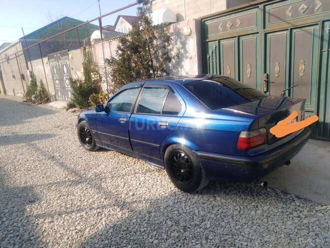 BMW 318 1991, 245,000 km - 1.8 l - Bakı