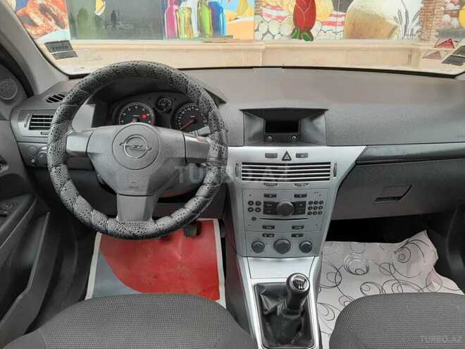 Opel Astra 2009, 144,000 km - 1.4 l - Bakı