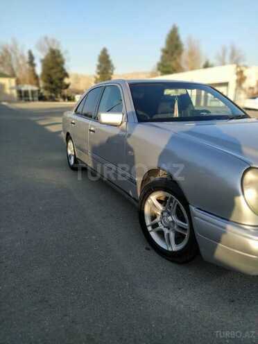 Mercedes E 230 1995, 322,090 km - 2.3 l - Mingəçevir
