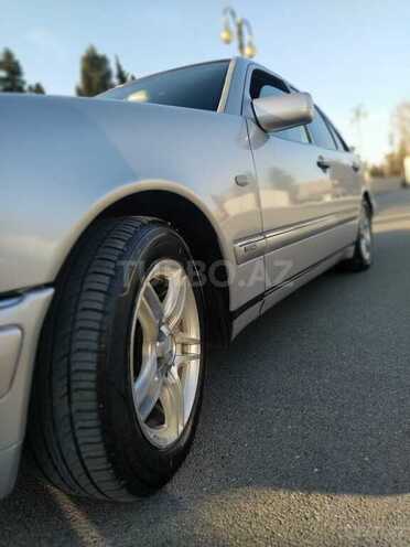 Mercedes E 230 1995, 322,090 km - 2.3 l - Mingəçevir