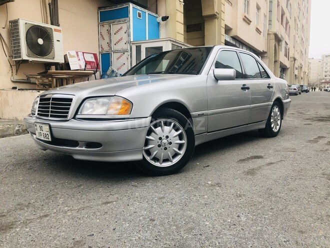 Mercedes C 240 2000, 327,194 km - 2.6 l - Bakı