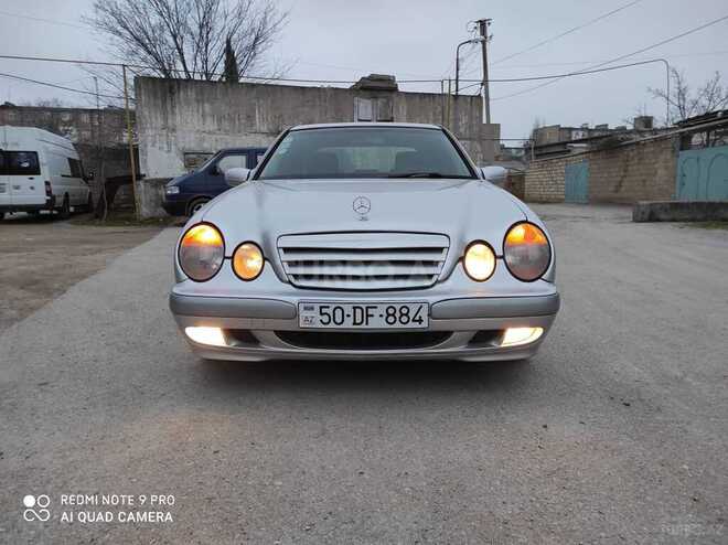Mercedes E 220 2001, 22,900 km - 2.2 l - Sumqayıt