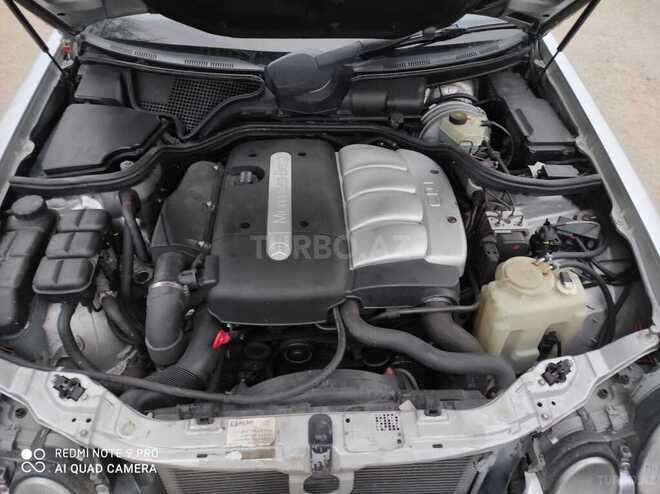 Mercedes E 220 2001, 22,900 km - 2.2 l - Sumqayıt