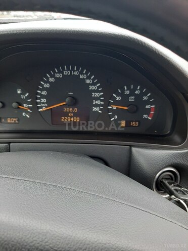 Mercedes E 280 1999, 229,321 km - 2.8 l - Bakı