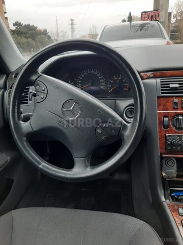 Mercedes E 280 1999, 229,321 km - 2.8 l - Bakı