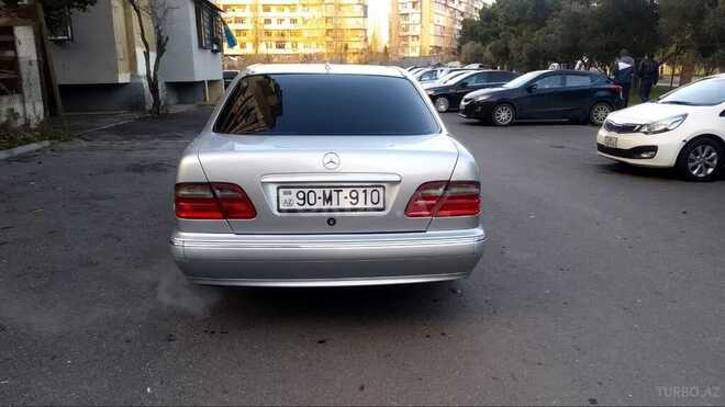 Mercedes E 280 1999, 229,321 km - 2.8 l - Bakı