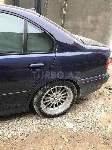 BMW 528 1998, 330,000 km - 2.8 l - Bakı