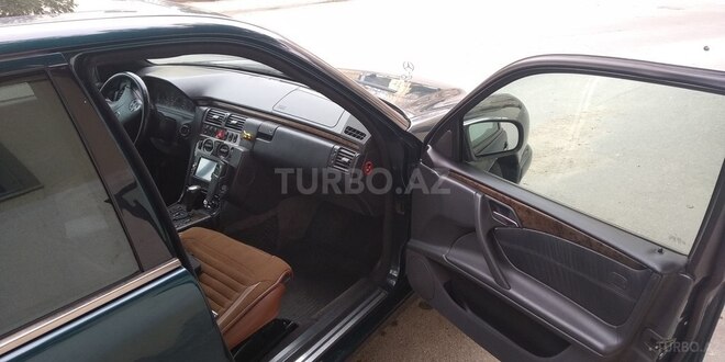 Mercedes E 230 1996, 589,000 km - 2.3 л - Bakı