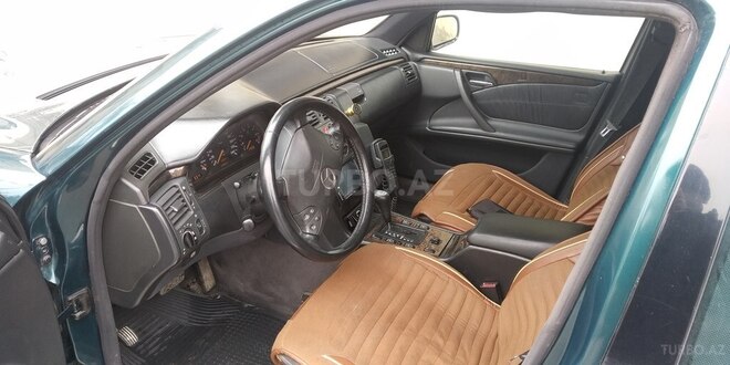 Mercedes E 230 1996, 589,000 km - 2.3 л - Bakı