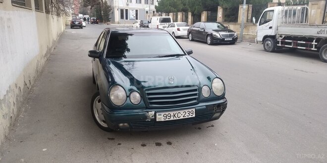 Mercedes E 230 1996, 589,000 km - 2.3 л - Bakı