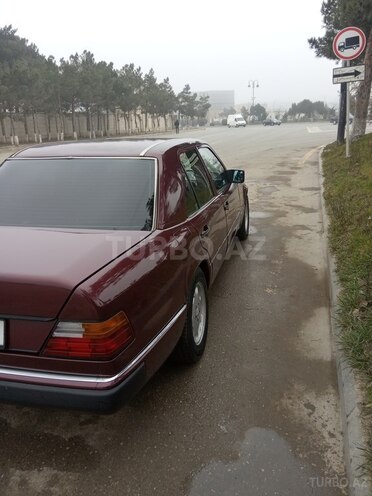 Mercedes E 200 1991, 228,150 km - 2.0 л - Sumqayıt