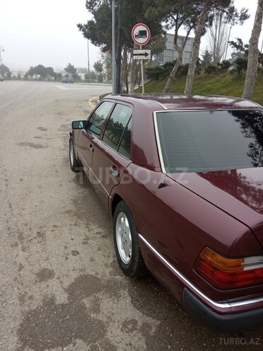 Mercedes E 200 1991, 228,150 km - 2.0 л - Sumqayıt