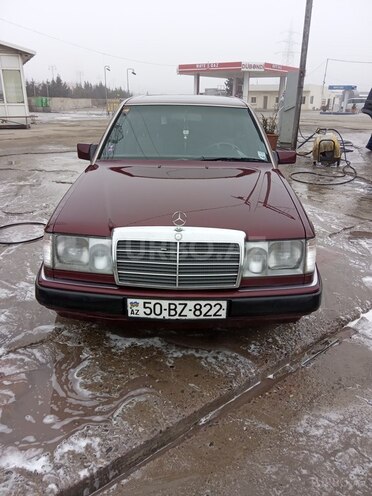 Mercedes E 200 1991, 228,150 km - 2.0 л - Sumqayıt