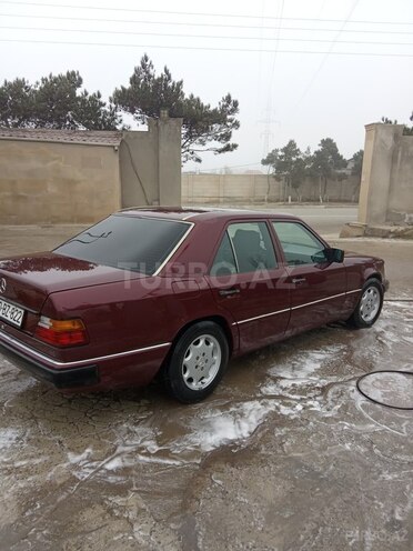 Mercedes E 200 1991, 228,150 km - 2.0 л - Sumqayıt