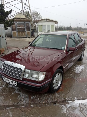 Mercedes E 200 1991, 228,150 km - 2.0 л - Sumqayıt