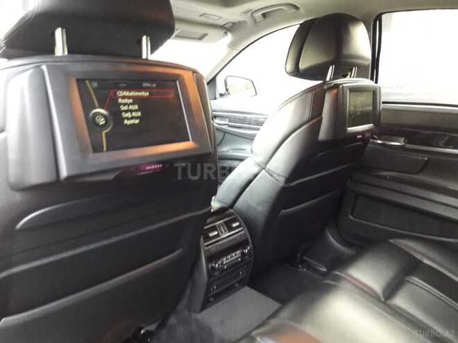 BMW 750 2010, 130,000 km - 4.4 л - Bakı