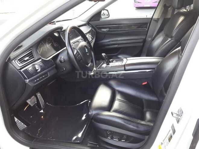BMW 750 2010, 130,000 km - 4.4 л - Bakı