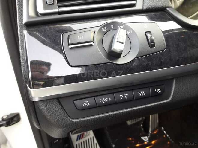 BMW 750 2010, 130,000 km - 4.4 л - Bakı
