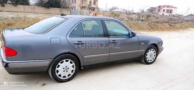 Mercedes E 280 1997, 351,000 km - 2.8 l - Bakı