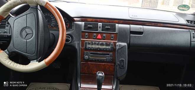 Mercedes E 280 1997, 351,000 km - 2.8 l - Bakı